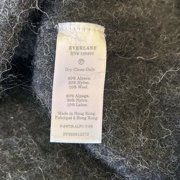 Everlane Cropped “The Alpaca Sweater Tee” in Heathered Black - M - Picture 12 of 13